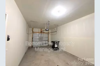 6104 Guildford Hill Lane, Charlotte, NC 28215 - Photo 17