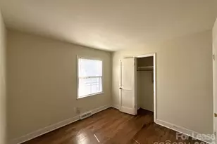 4428 Brooktree Dr, Charlotte, NC 28208 - Photo 11