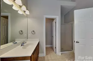 2562 Firethorn Ct, Gastonia, NC 28056 - Photo 13