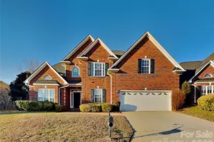 2562 Firethorn Ct, Gastonia, NC 28056 - Photo 1