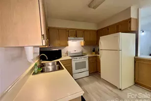 160 Whispering Pines Dr, Marion, NC 28752 - Photo 11