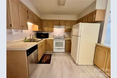 160 Whispering Pines Drive, Marion, NC 28752 - Photo 9