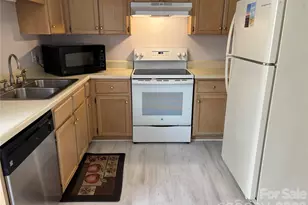 160 Whispering Pines Dr, Marion, NC 28752 - Photo 11