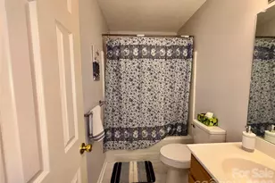 160 Whispering Pines Dr, Marion, NC 28752 - Photo 21