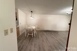 160 Whispering Pines Dr, Marion, NC 28752 - Photo 15