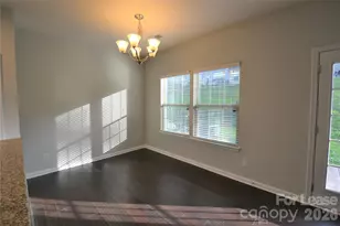 1606 Fleetwood Dr, Charlotte, NC 28208 - Photo 9