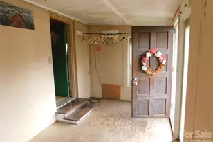 3163 Loomis Rd, Lincolnton, NC 28092 - Photo 7