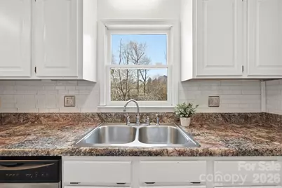 5969 Gold Creek Estate Drive, Hickory, NC 28601 - Photo 27