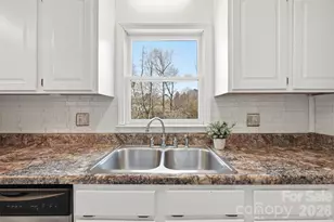 5969 Gold Creek Estate Dr, Hickory, NC 28601 - Photo 27