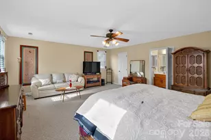 6553 Dougherty Dr, Charlotte, NC 28213 - Photo 41