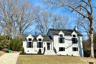 2801 Huntingtowne Farms Ln, Charlotte, NC 28210 - Photo 1