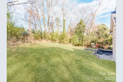 2801 Huntingtowne Farms Lane, Charlotte, NC 28210 - Photo 39
