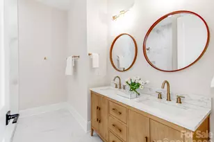 2801 Huntingtowne Farms Ln, Charlotte, NC 28210 - Photo 25