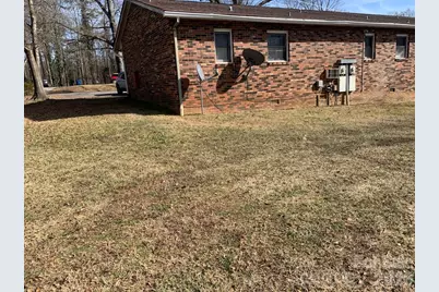 1006 3rd Street SE, Hickory, NC 28602 - Photo 9