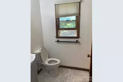 1006 3rd Street SE, Hickory, NC 28602 - Photo 13