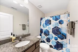 10619 Carver Falls Rd, Charlotte, NC 28214 - Photo 29