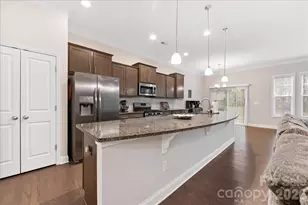 10619 Carver Falls Rd, Charlotte, NC 28214 - Photo 9