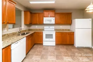 1517 Brookgreen Ave, Statesville, NC 28677 - Photo 3