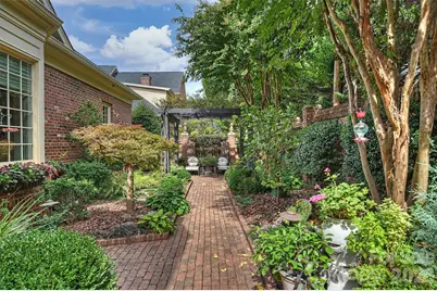 1127 S Kings Drive, Charlotte, NC 28207 - Photo 47