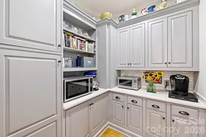 1127 S Kings Drive, Charlotte, NC 28207 - Photo 25