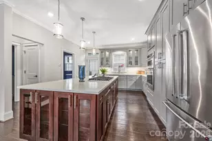 541 Griffith Village Ln, Davidson, NC 28036 - Photo 5