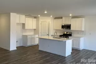 258 W 18th St, Kannapolis, NC 28081 - Photo 5