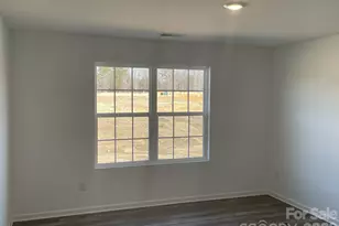 258 W 18th St, Kannapolis, NC 28081 - Photo 13