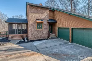 8723 Crestview Dr, Waxhaw, NC 28173 - Photo 3