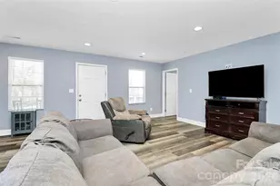 105 Ace Ave, Dallas, NC 28034 - Photo 9