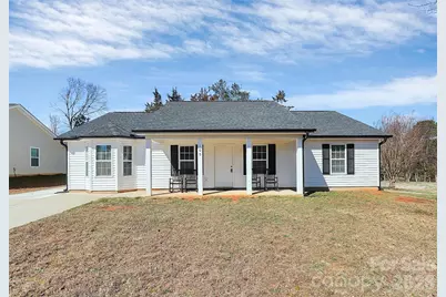 105 Ace Avenue, Dallas, NC 28034 - Photo 1