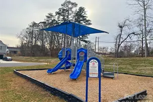 1421 6th St NE, Hickory, NC 28601 - Photo 11