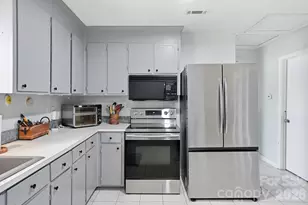 7501 Lancashire Dr, Mint Hill, NC 28227 - Photo 19