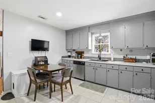 7501 Lancashire Dr, Mint Hill, NC 28227 - Photo 15