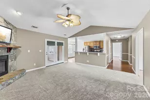 121 Gregory Ct, Mount Holly, NC 28120 - Photo 5