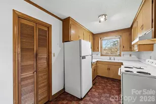 108 W Washington Ave, Bessemer City, NC 28016 - Photo 11