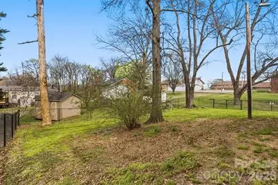 108 W Washington Avenue, Bessemer City, NC 28016 - Photo 33