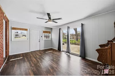 108 W Washington Avenue, Bessemer City, NC 28016 - Photo 3