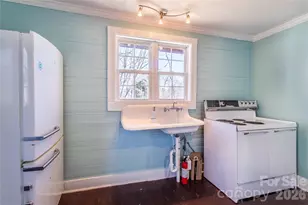 105 Adams Hill Rd, Asheville, NC 28806 - Photo 9