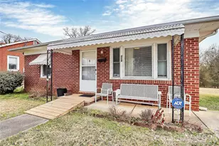 326 N Alexander St, Mount Holly, NC 28120 - Photo 1