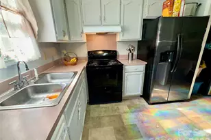 1019 W 7th Ave, Gastonia, NC 28052 - Photo 9