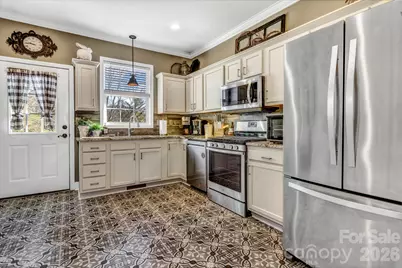 25 Union Chapel Road, Weaverville, NC 28787 - Photo 11