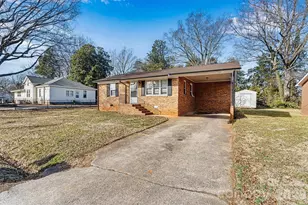 105 9th St SE, Conover, NC 28613 - Photo 1