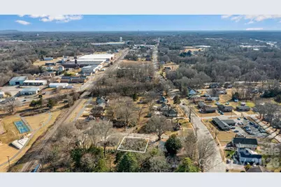 105 9th Street SE, Conover, NC 28613 - Photo 9