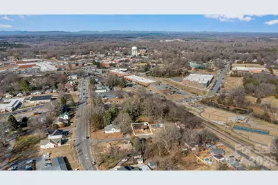 105 9th Street SE, Conover, NC 28613 - Photo 5