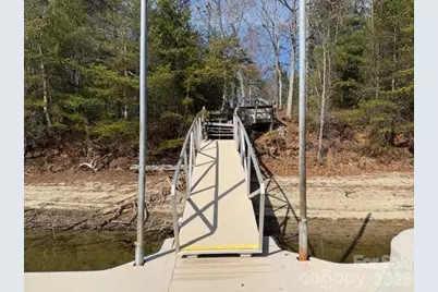 1386 Southpointe Drive, Morganton, NC 28655 - Photo 9