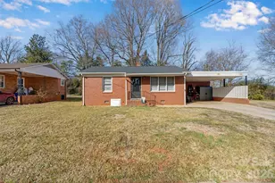 109 9th St SE, Conover, NC 28613 - Photo 1