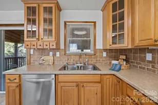 4278 Harbor Ln, Sherrills Ford, NC 28673 - Photo 17