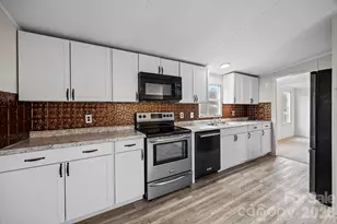 101 Twisted Oak Ln, Gastonia, NC 28052 - Photo 9