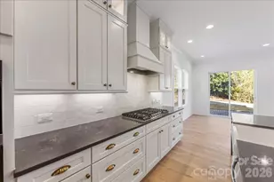 1611 Chippendale Rd, Charlotte, NC 28205 - Photo 13