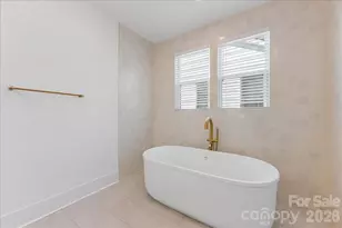 1611 Chippendale Rd, Charlotte, NC 28205 - Photo 35